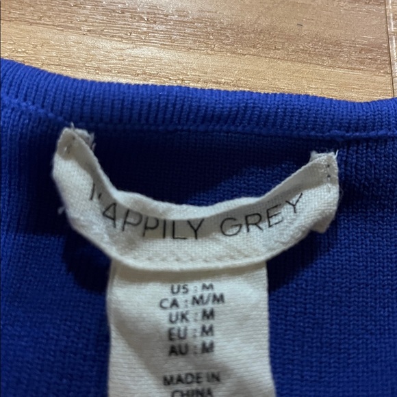 Women's Blue Sleeveless Top - Picture 3 of 4